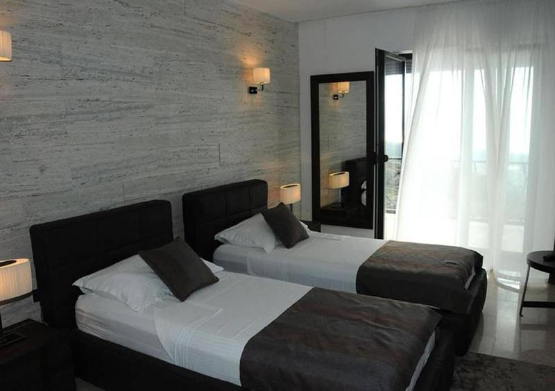 Three-Bedroom Villa image 1