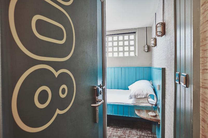 Double Room with Private External Bathroom image 3