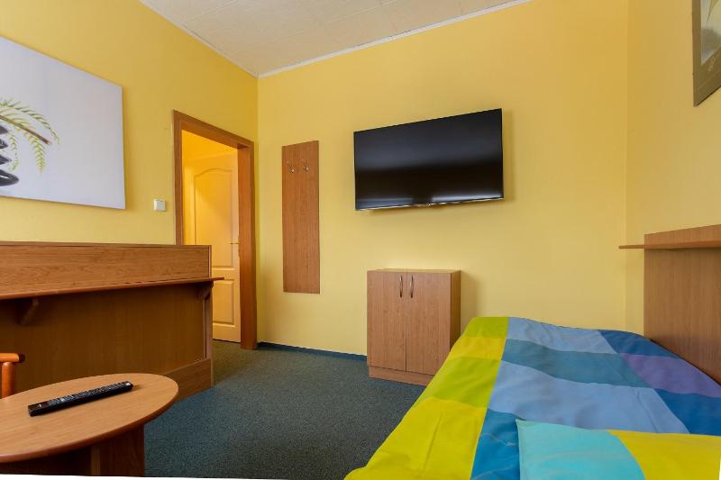 Standard Single Room image 1