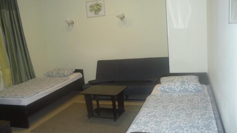 Standard Twin Room image 3