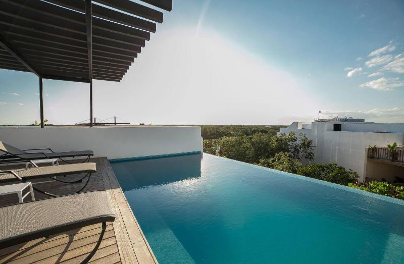 Private Roof w Plunge Pool Brand New 2 Br Penthouse for 6 sleeps - image 24