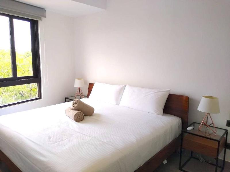 Private Roof w Plunge Pool Brand New 2 Br Penthouse for 6 sleeps - image 17