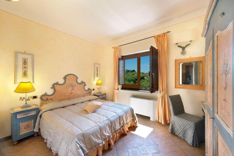 Two-Bedroom Apartment - Annex image 3