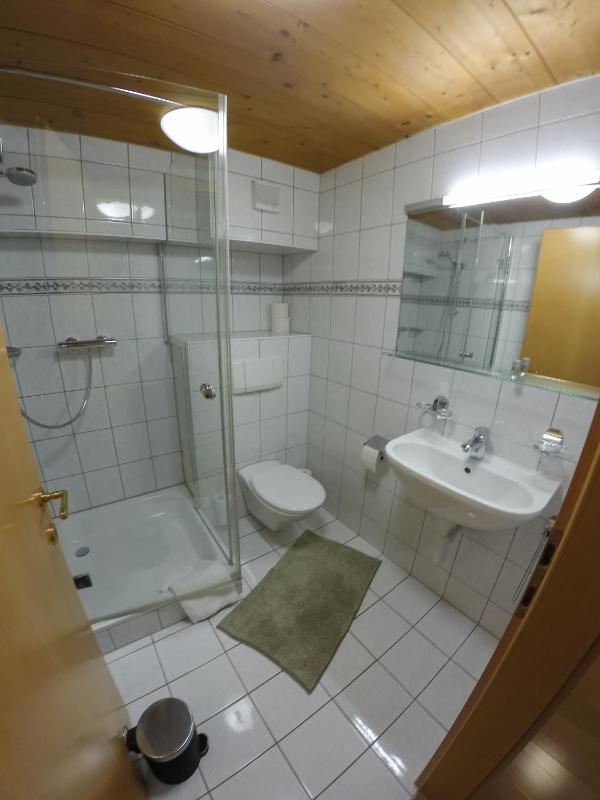 Single Room with Private Bathroom image 3