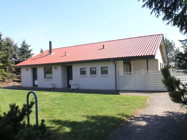 Three-Bedroom Apartment (6 Adults) image 3