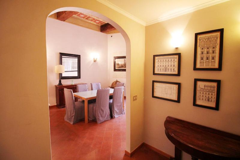 Superior Apartment image 3