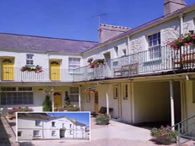 One-Bedroom Apartment (10a) - Pet friendly image 1