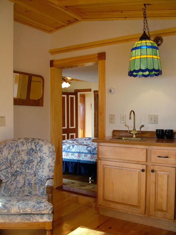 Queen Suite with Sofa Bed - Ocean View image 3