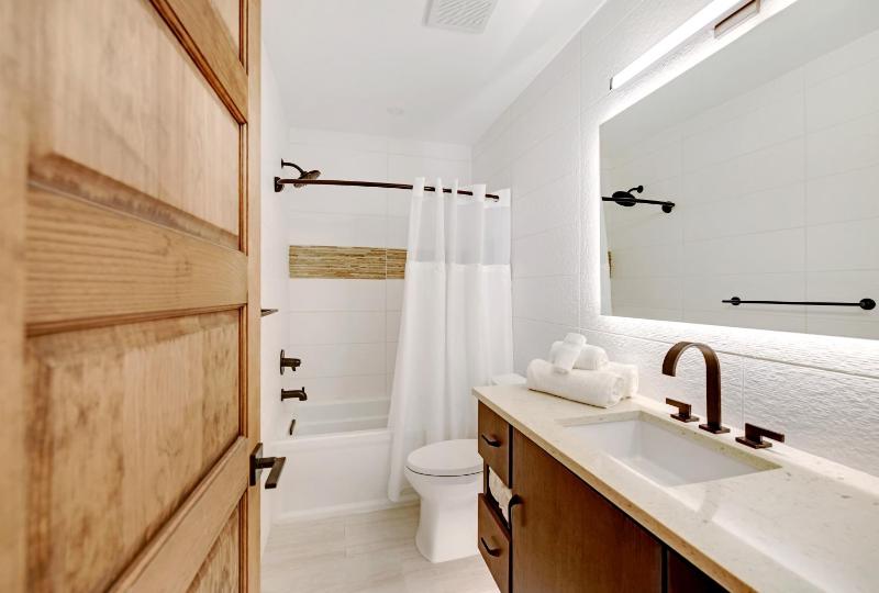 Bali Hai Beach Resort - image 44