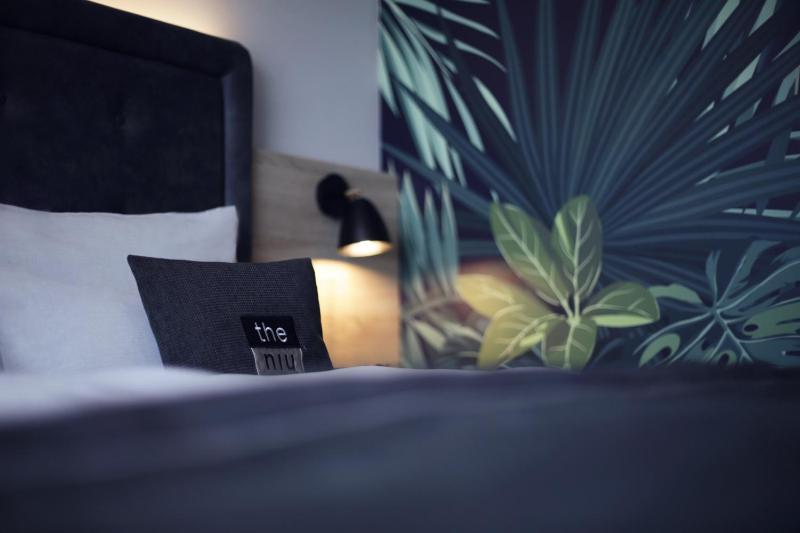 Standard Room image 4