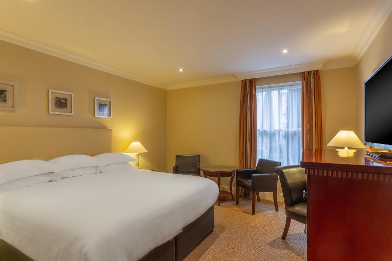 Classic King Room image 2
