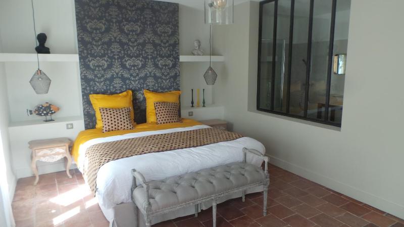 Deluxe Triple Room image 3