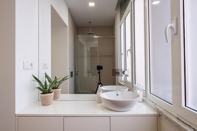 Double Room with Private Bathroom image 4