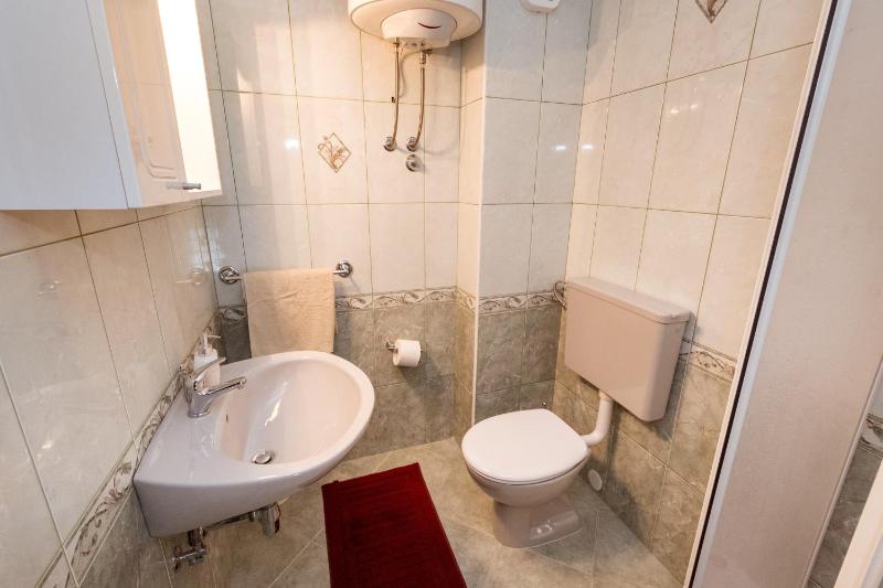 Apartment with Sea View image 2