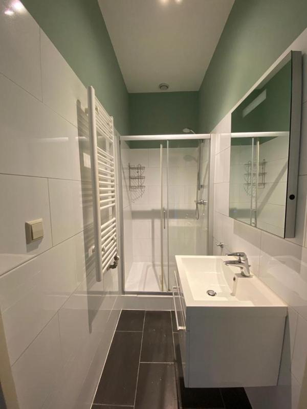 Apartement City Centre with roof terrace and parking with additional costs - image 4