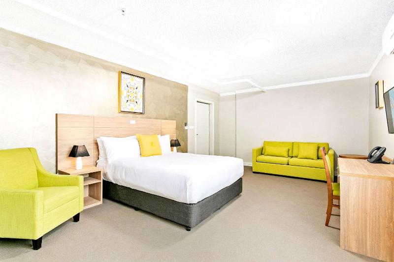 King Room with Sofa-Bed - Non-Smoking image 2