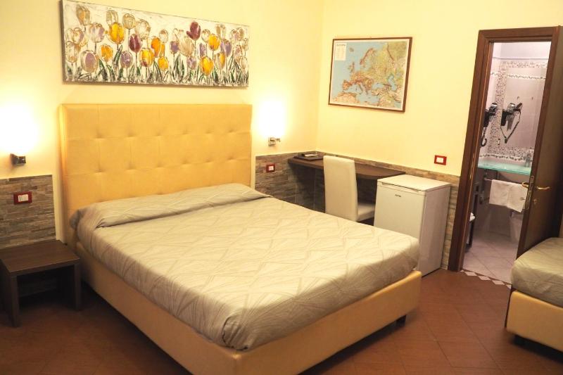 Triple Room image 3
