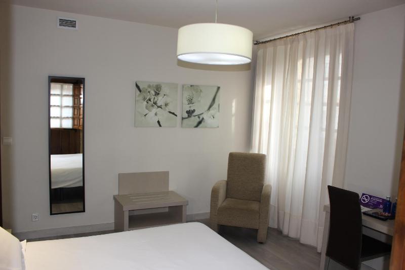 Triple Room image 4