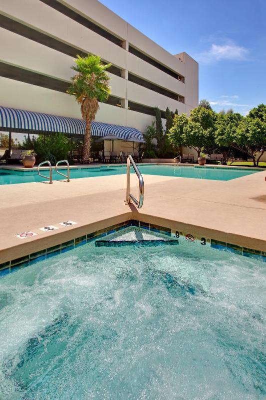 Crowne Plaza Phoenix Airport - PHX By IHG - image 37