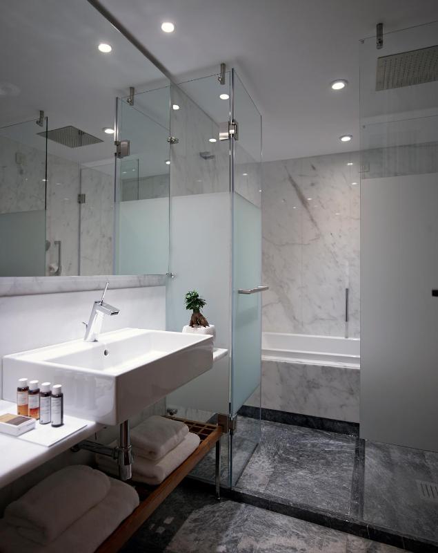 Superior Double or Twin Room image 2
