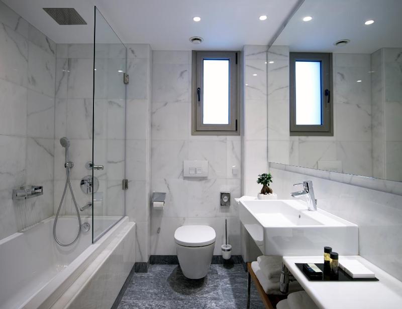 Premium Double or Twin Room image 4
