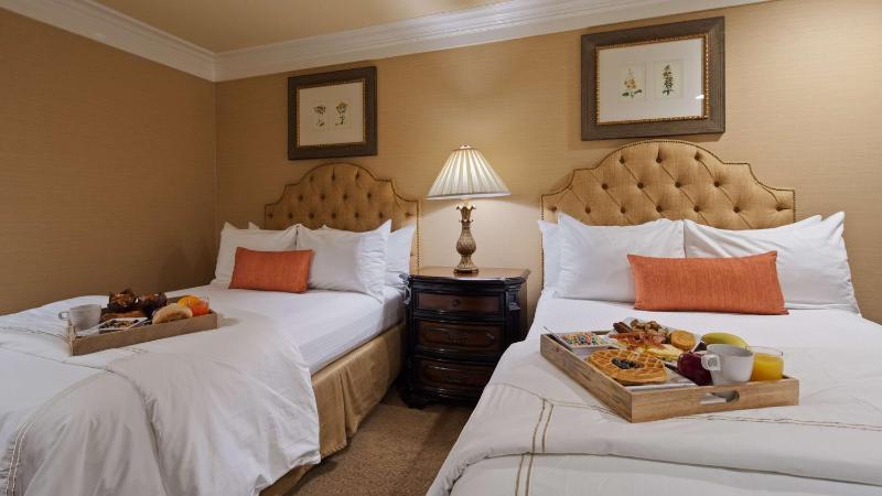 Double Room with 2 Double Beds - Non-Smoking image 3