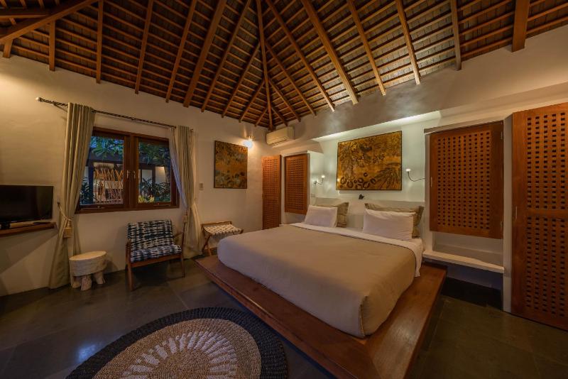 Villa Teman - Luxury 4BR Villa in Central Seminyak - HUGE POOL - image 39