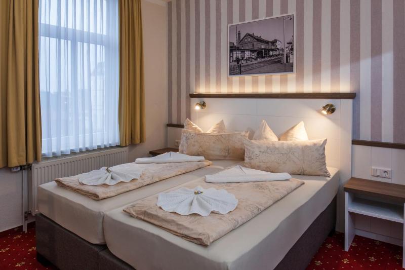 Double Room (1 Adult) image 3