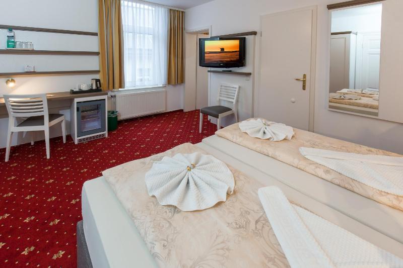 Hotel Weisse Düne - image 25