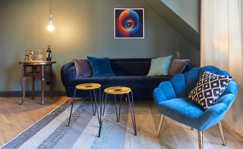 Cora Apartments - image 3