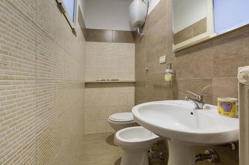 One-Bedroom Apartment image 3