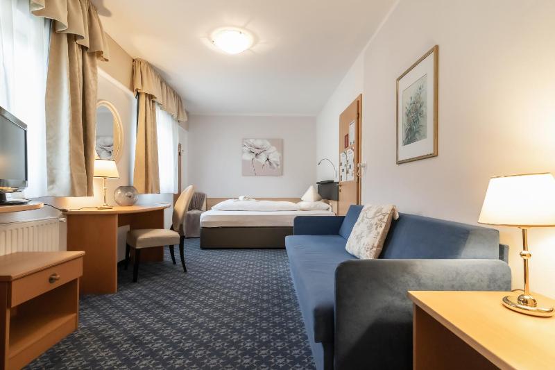 Single Room image 2
