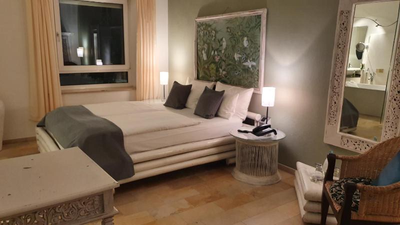 Double Room image 2