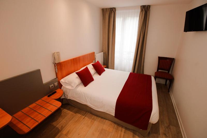 Superior Double Room image 3