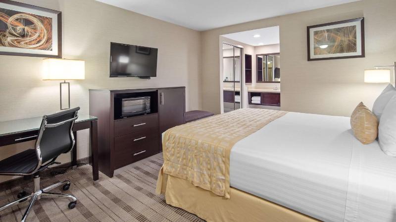King Room - Non-Smoking image 1