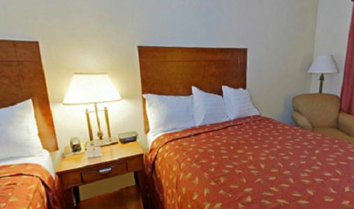 2 Queen Beds Non Smoking image 1