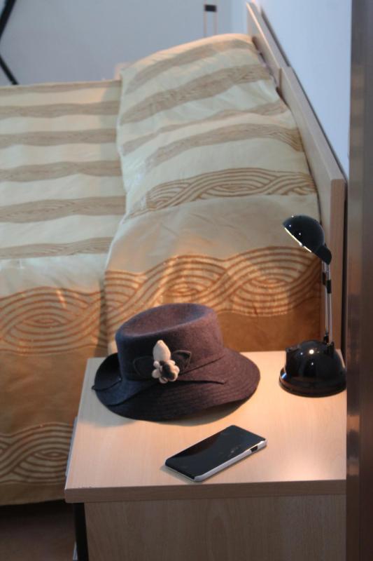 Large Double or Twin Room image 2