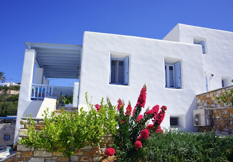 White Blue Houses & Apartments Paros - image 13