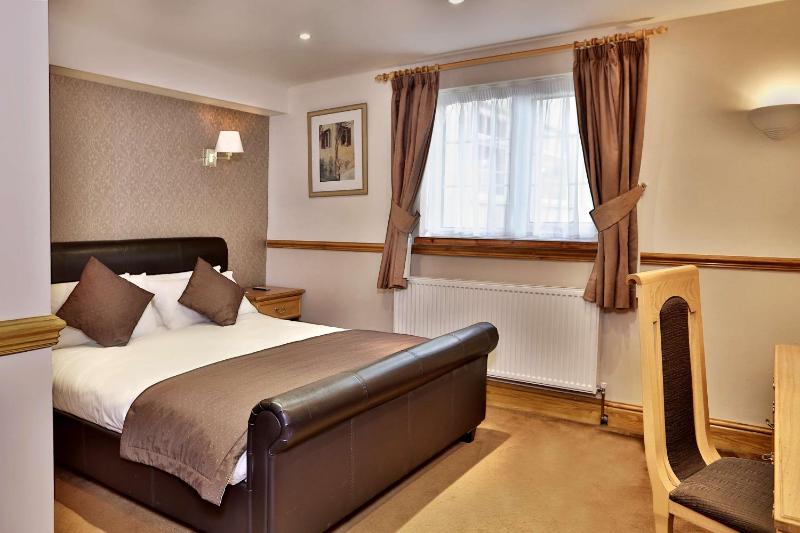 Standard Double Room image 1