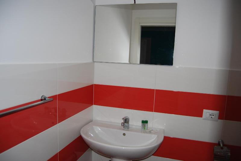 Sorrento Deluxe B&B - image 20