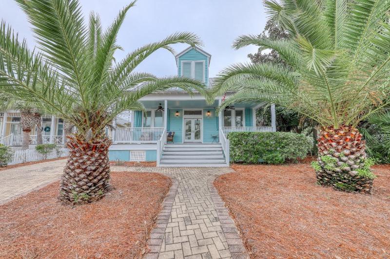 Three Bedroom holiday home  image 1
