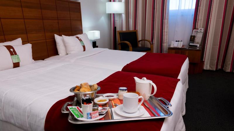 Standard Twin Room image 2