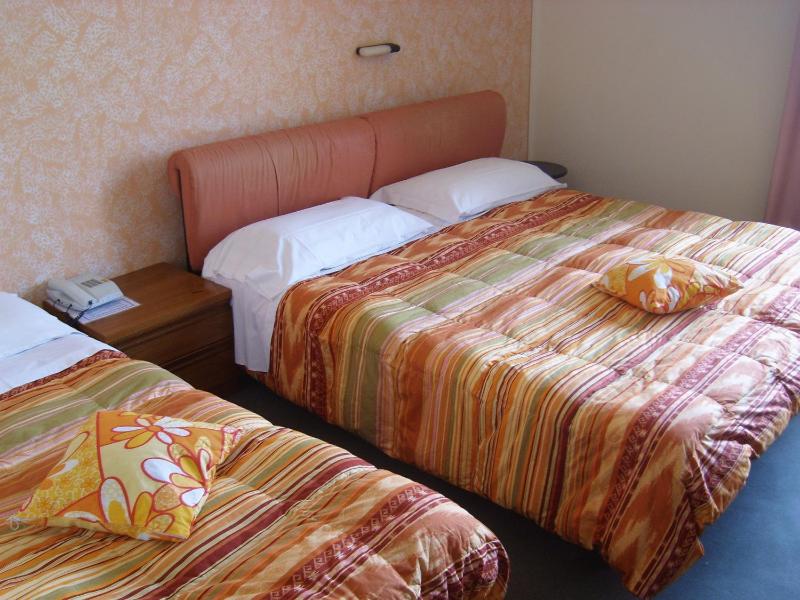Quadruple Room image 1