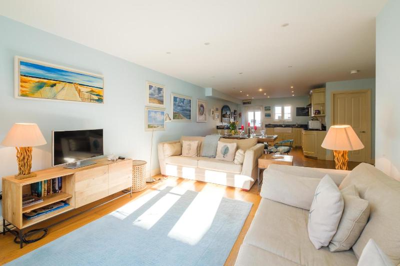Shell Cottage - image 7
