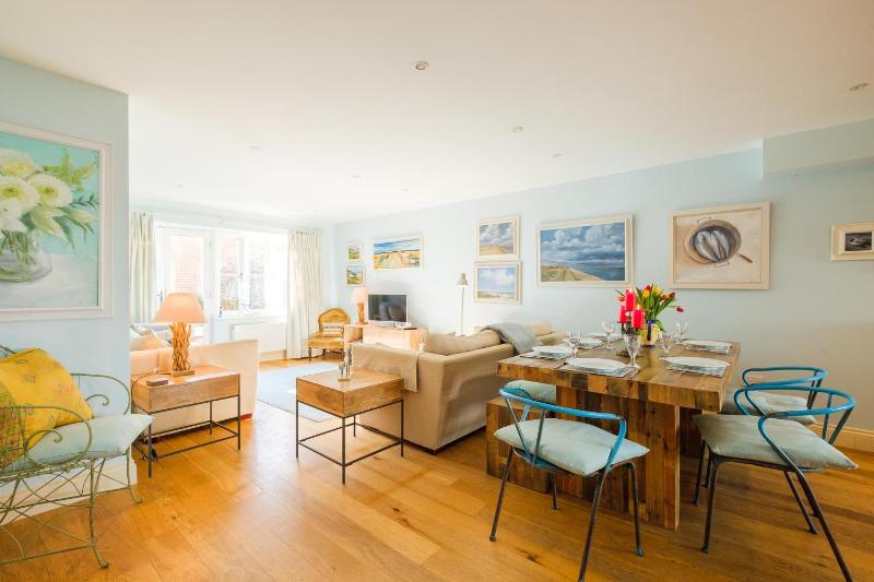 Shell Cottage - image 11