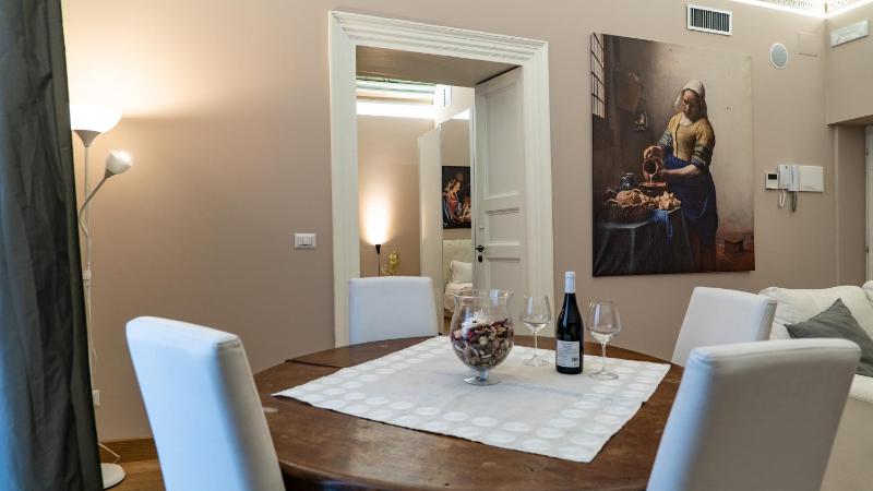 Superior Apartment image 3