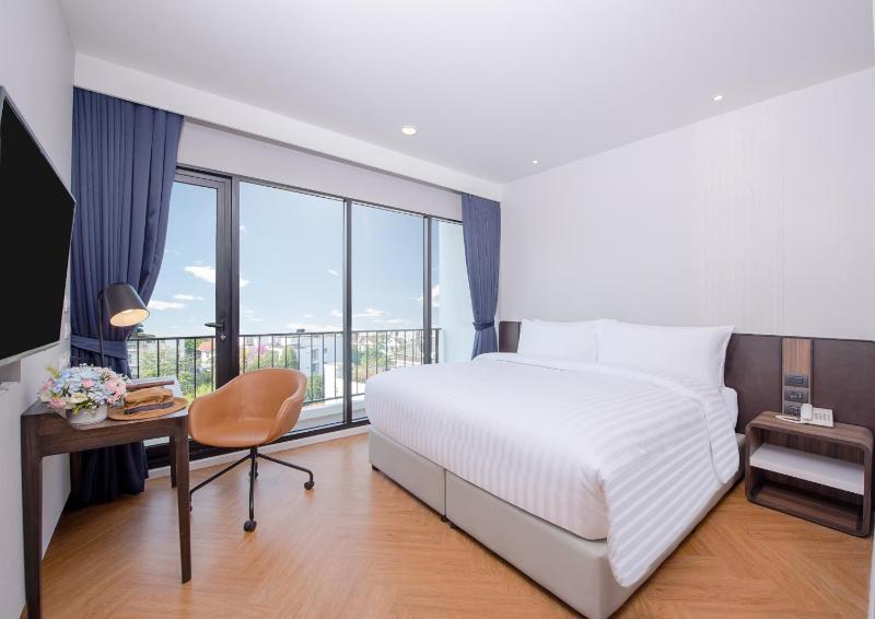 Three-Bedroom Apartment image 1