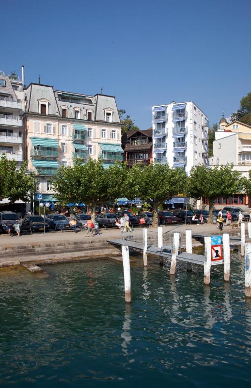 Family Apartment with Lake View image 4