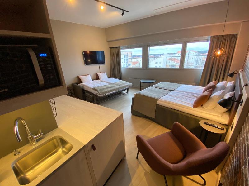 Standard Family Room with Kitchenette (4 Adults) image 3