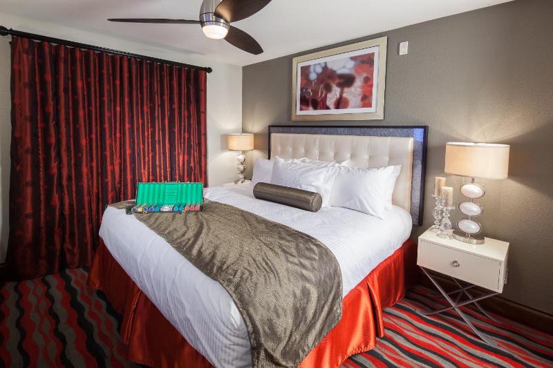 2 Bedroom Signature image 2